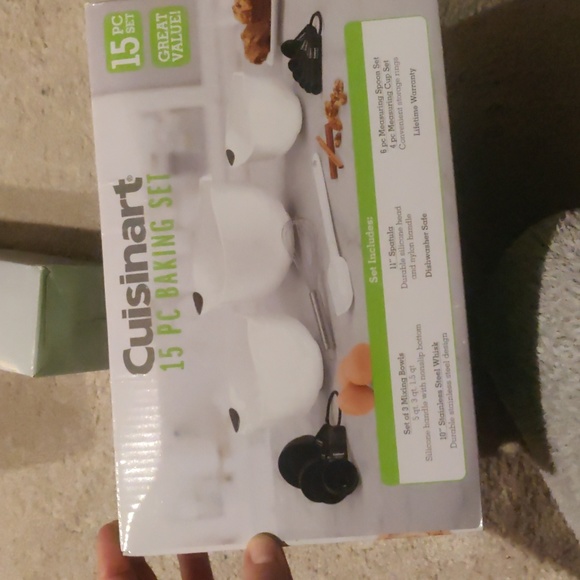 New!Cuisinart Set of 3 BPA-free Mixing Bowls, White - Picture 2 of 6